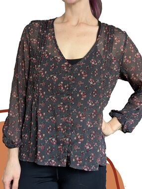 Kira Sheer Floral Blouse 🌹